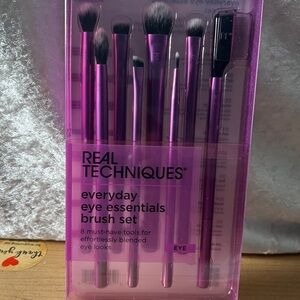 Real Techniques Pink Eye Brush Set